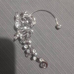 Fashionable And Elegant Butterfly Shaped Rhinestone Ear Clip